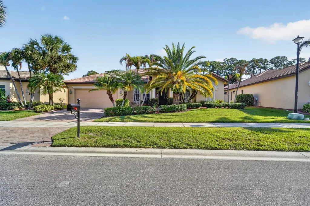 854 SW Saint Tropez Court Port St Lucie FL 34986