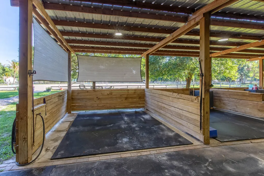 851 Hyde Park Road Loxahatchee Groves FL 33470
