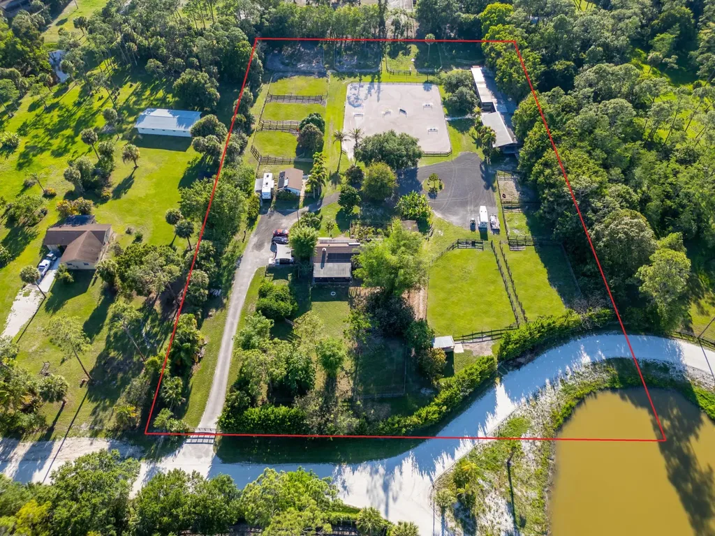 851 Hyde Park Road Loxahatchee Groves FL 33470