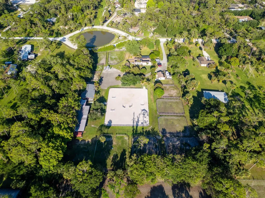 851 Hyde Park Road Loxahatchee Groves FL 33470