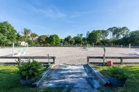 851 Hyde Park Road Loxahatchee Groves FL 33470