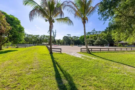 851 Hyde Park Road Loxahatchee Groves FL 33470
