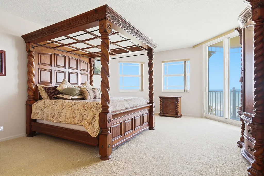 131 Ocean Grande Boulevard Jupiter FL 33477