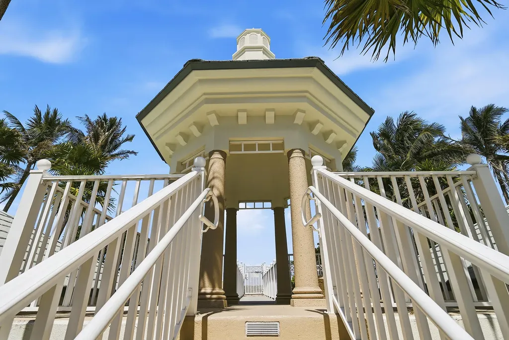 131 Ocean Grande Boulevard Jupiter FL 33477
