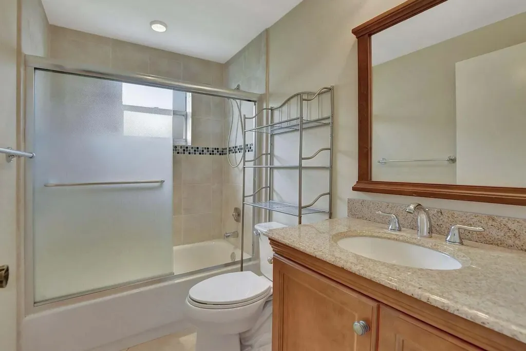 187 Normandy D Delray Beach FL 33484