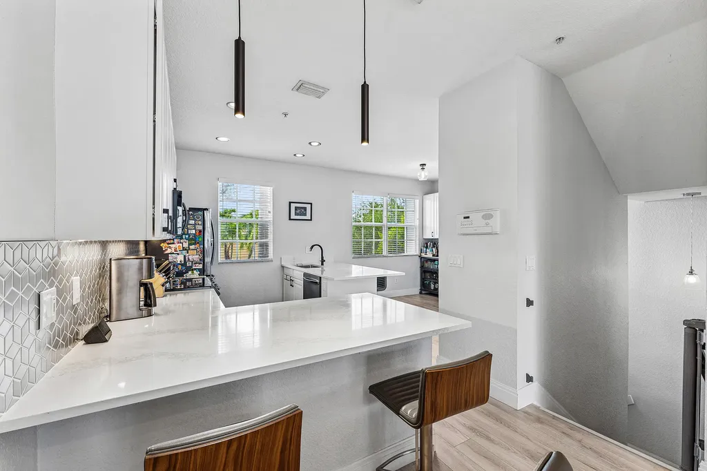 295 NE 5th Avenue Delray Beach FL 33483