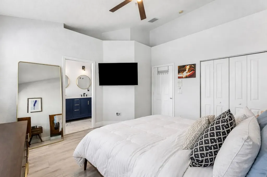 295 NE 5th Avenue Delray Beach FL 33483