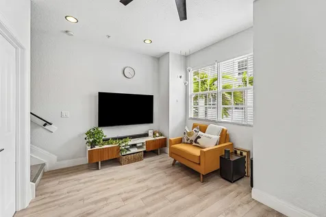 295 NE 5th Avenue Delray Beach FL 33483