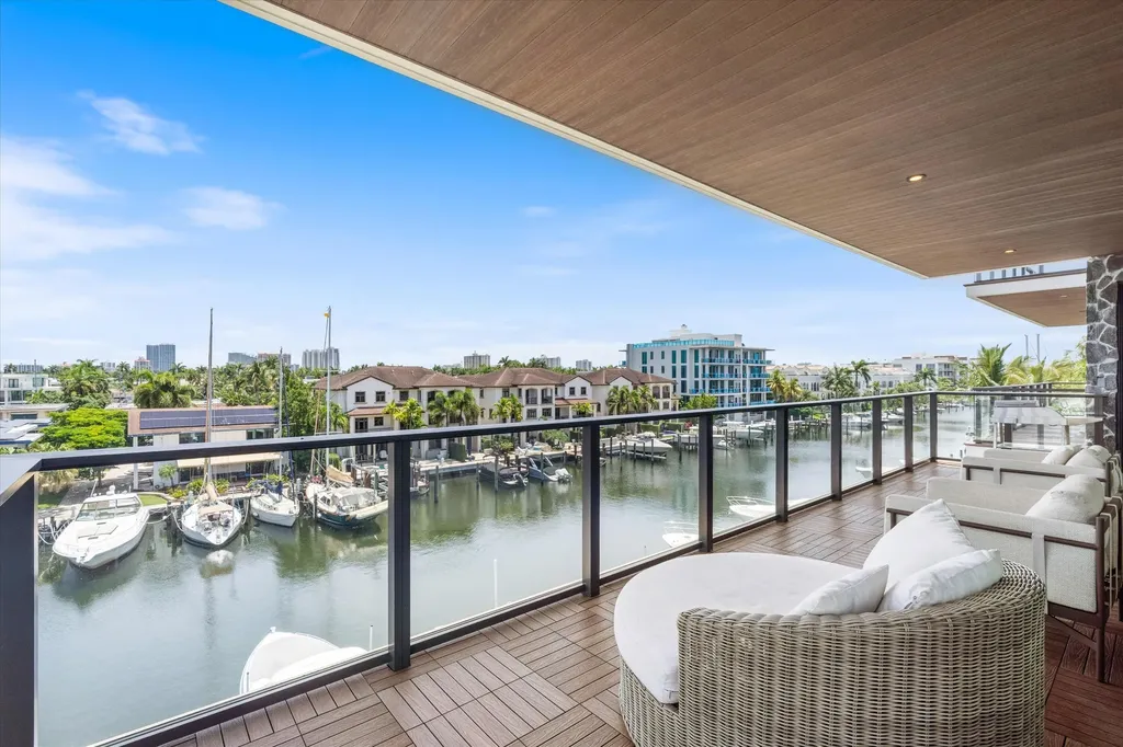 124 Hendricks Isle Fort Lauderdale FL 33301