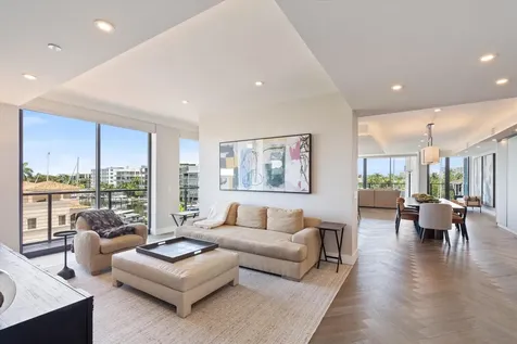 124 Hendricks Isle Fort Lauderdale FL 33301