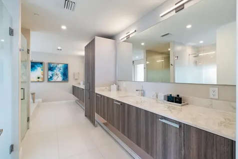124 Hendricks Isle Fort Lauderdale FL 33301