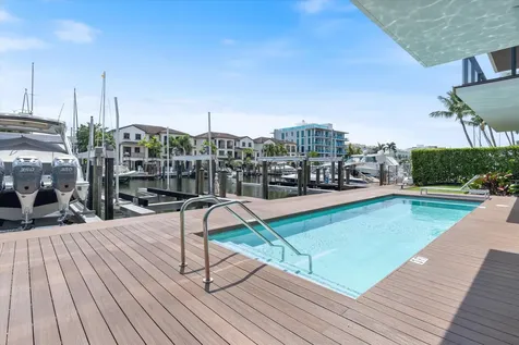 124 Hendricks Isle Fort Lauderdale FL 33301