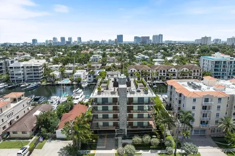 124 Hendricks Isle Fort Lauderdale FL 33301
