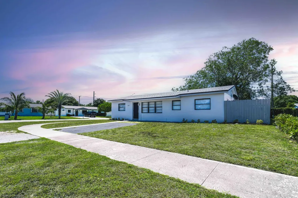 510 SW 13th Place Deerfield Beach FL 33441