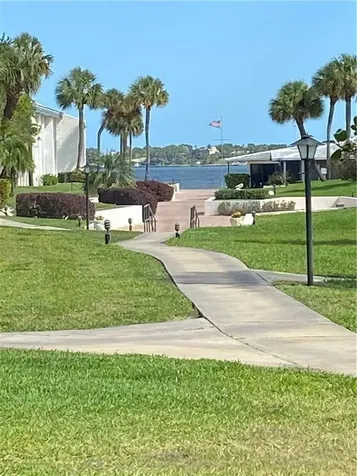 175 SE Saint Lucie Boulevard Stuart FL 34996