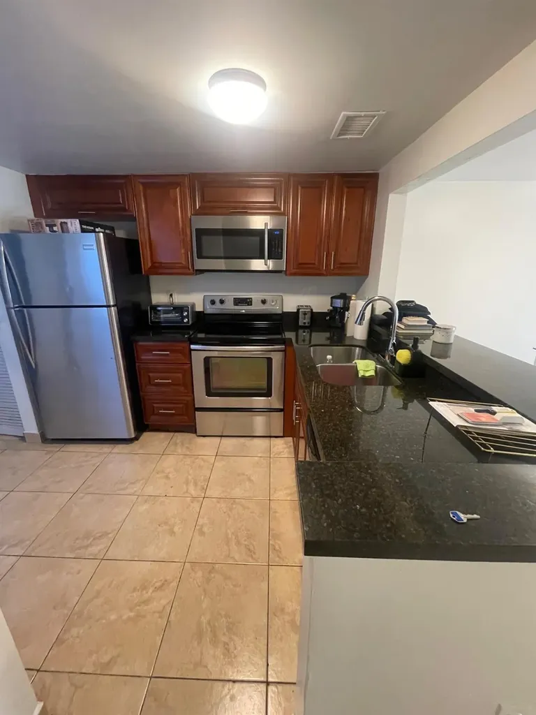 3910 NW 90th Avenue Sunrise FL 33351