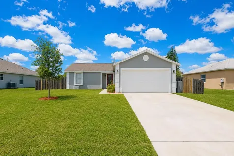1049 SW Mccracken Avenue Port St Lucie FL 34953