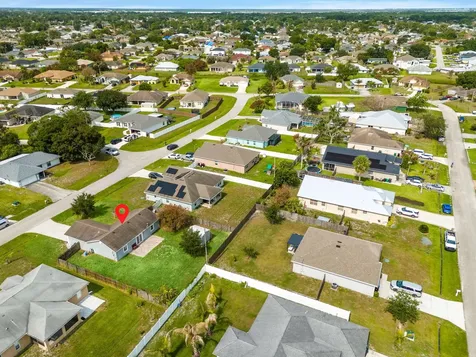 1049 SW Mccracken Avenue Port St Lucie FL 34953
