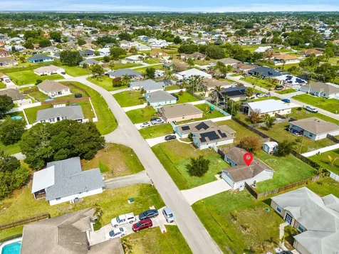 1049 SW Mccracken Avenue Port St Lucie FL 34953