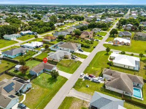 1049 SW Mccracken Avenue Port St Lucie FL 34953