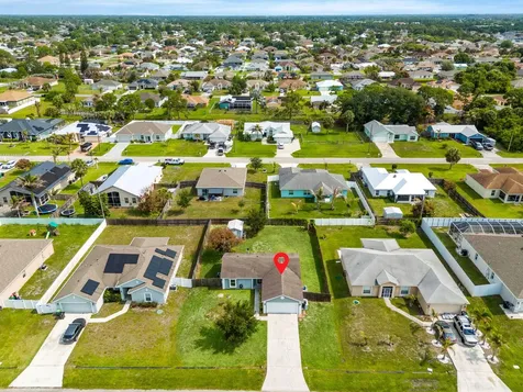 1049 SW Mccracken Avenue Port St Lucie FL 34953