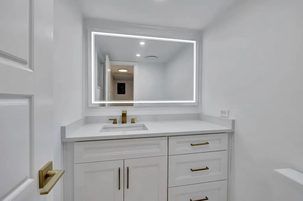 3100 N Palm Aire Drive Pompano Beach FL 33069