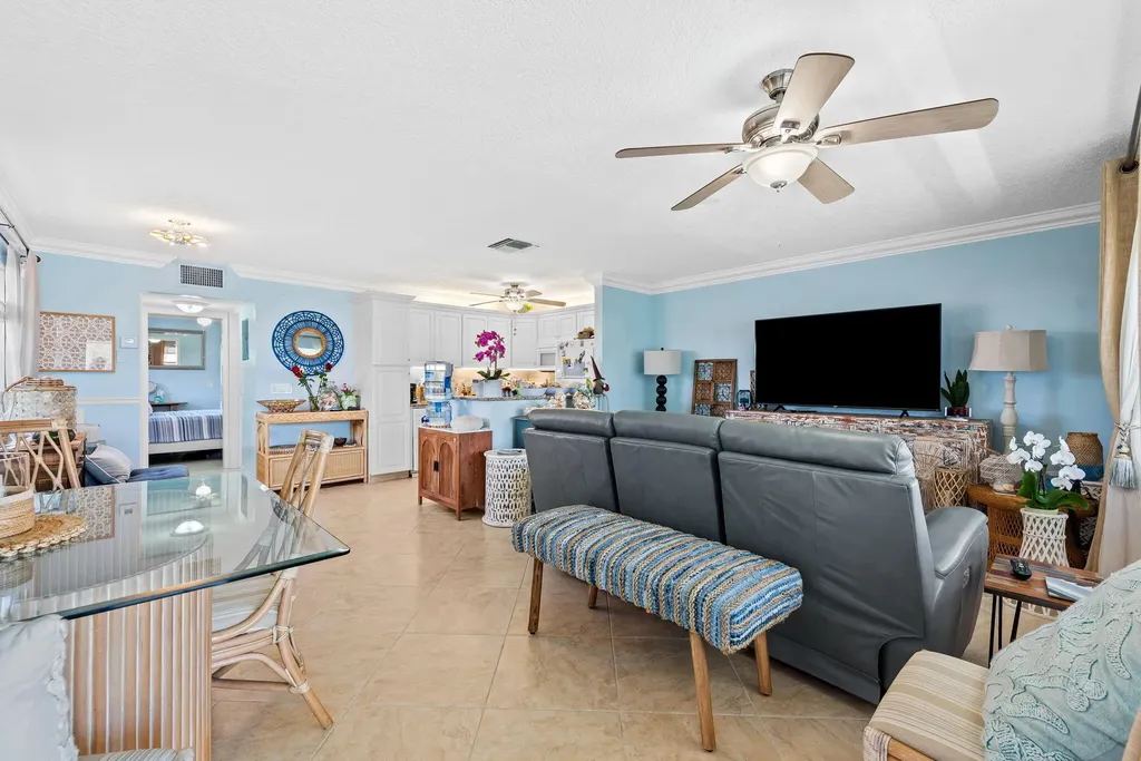 850 E Horizons E Boynton Beach FL 33435
