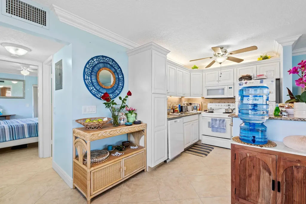 850 E Horizons E Boynton Beach FL 33435