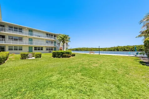 850 E Horizons E Boynton Beach FL 33435