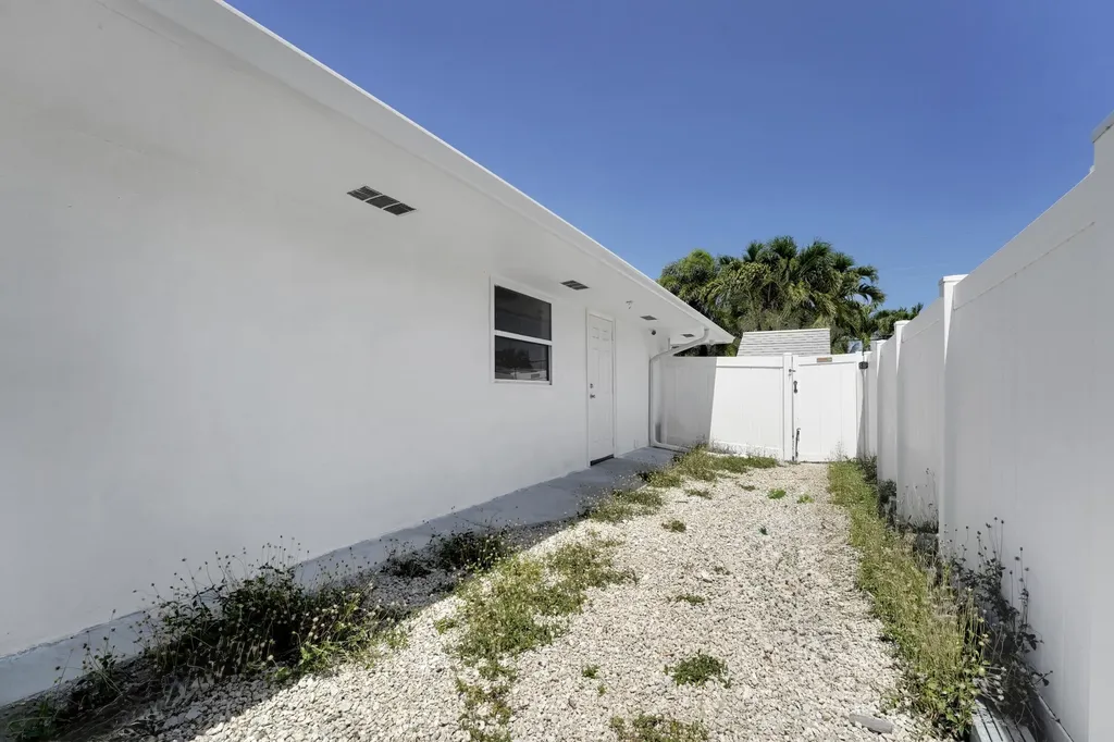 600 NW 12th Avenue Boca Raton FL 33486
