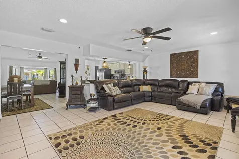 686 SW Hoffenberg Avenue Port St Lucie FL 34953