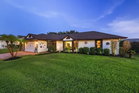 686 SW Hoffenberg Avenue Port St Lucie FL 34953