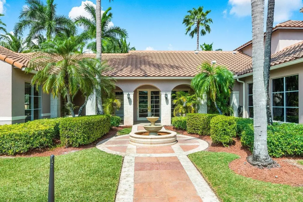 11750 St Andrews Place Wellington FL 33414