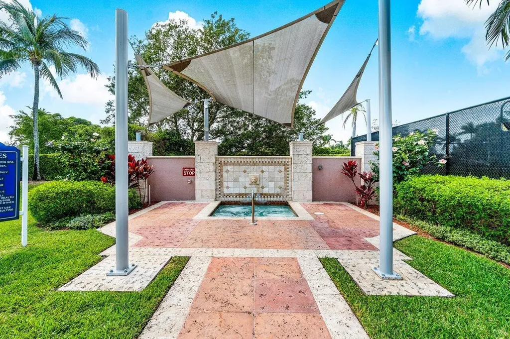 11750 St Andrews Place Wellington FL 33414