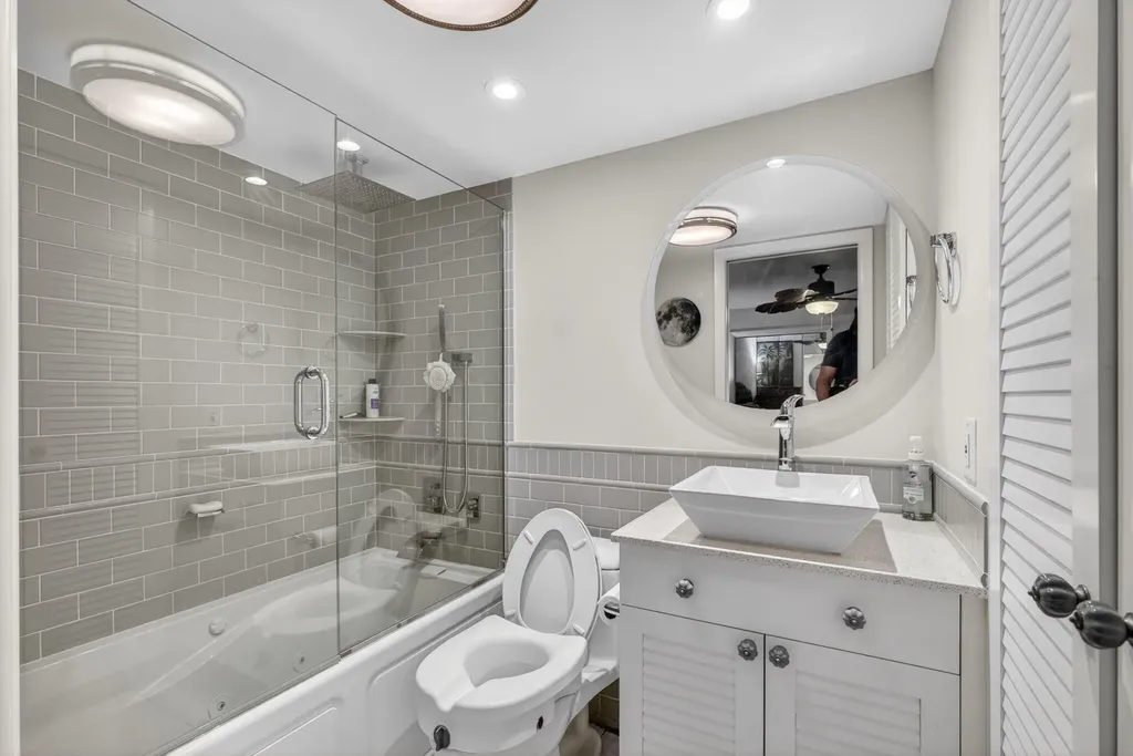 121 Wettaw Lane North Palm Beach FL 33408