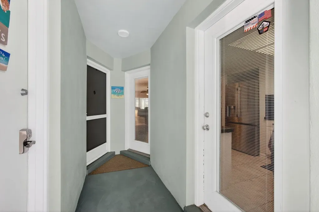 121 Wettaw Lane North Palm Beach FL 33408