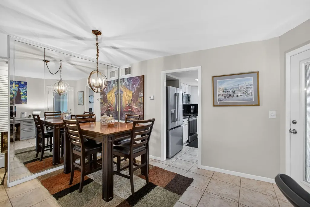 121 Wettaw Lane North Palm Beach FL 33408