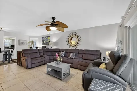 121 Wettaw Lane North Palm Beach FL 33408