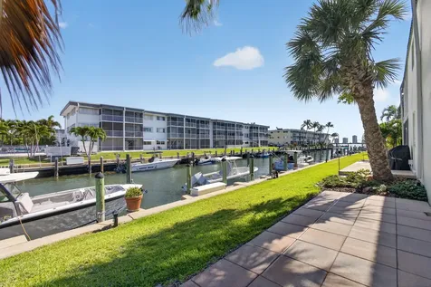121 Wettaw Lane North Palm Beach FL 33408