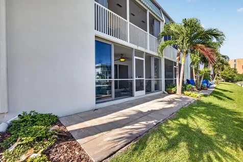 121 Wettaw Lane North Palm Beach FL 33408