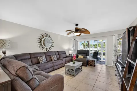 121 Wettaw Lane North Palm Beach FL 33408