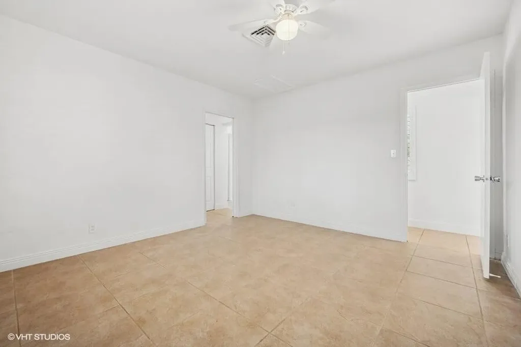 2433 NE 24th Street Lighthouse Point FL 33064