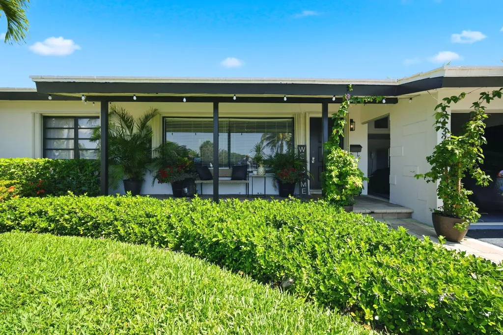 2433 NE 24th Street Lighthouse Point FL 33064