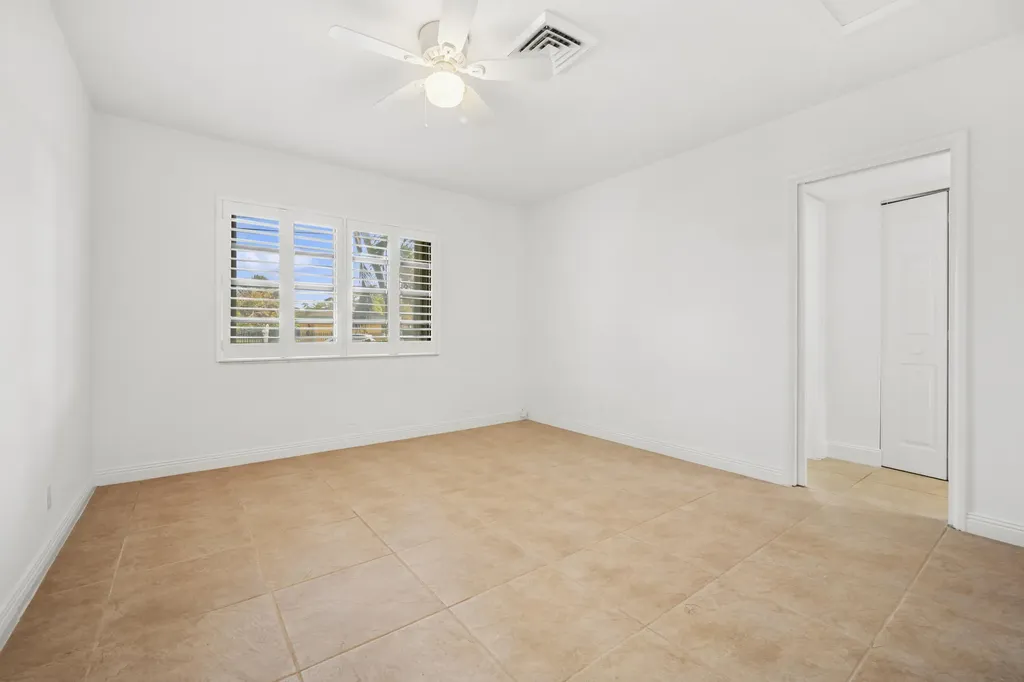 2433 NE 24th Street Lighthouse Point FL 33064