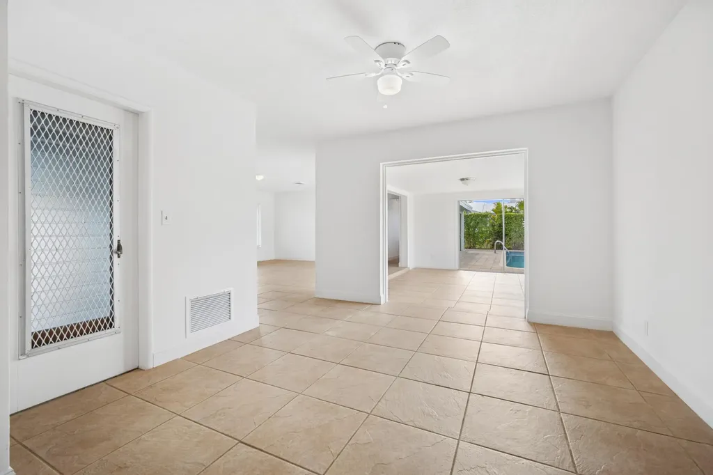 2433 NE 24th Street Lighthouse Point FL 33064