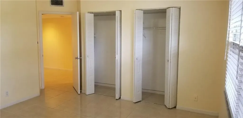 1110 SW 125th Avenue Pembroke Pines FL 33027