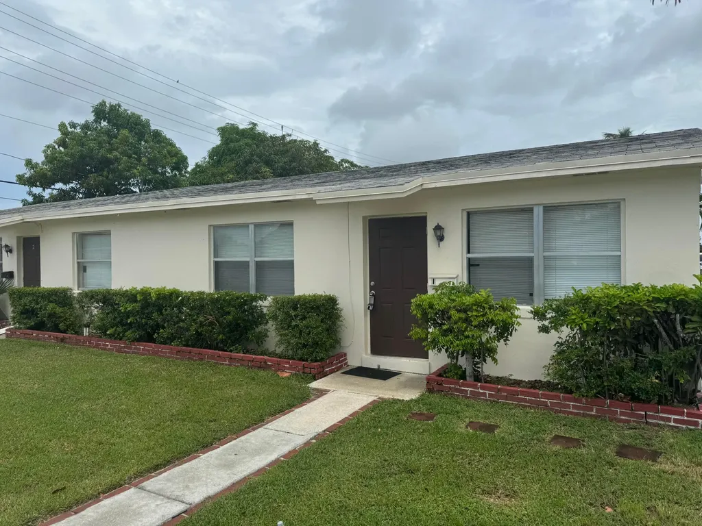1401 N J Street Lake Worth Beach FL 33460