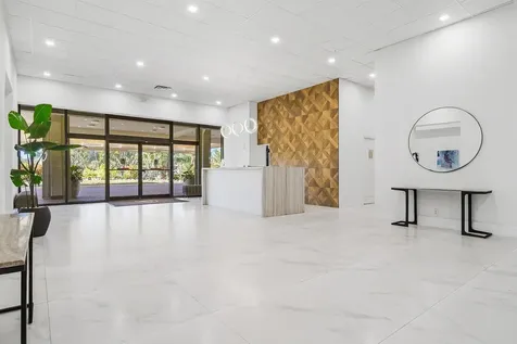 1900 Consulate Place West Palm Beach FL 33401