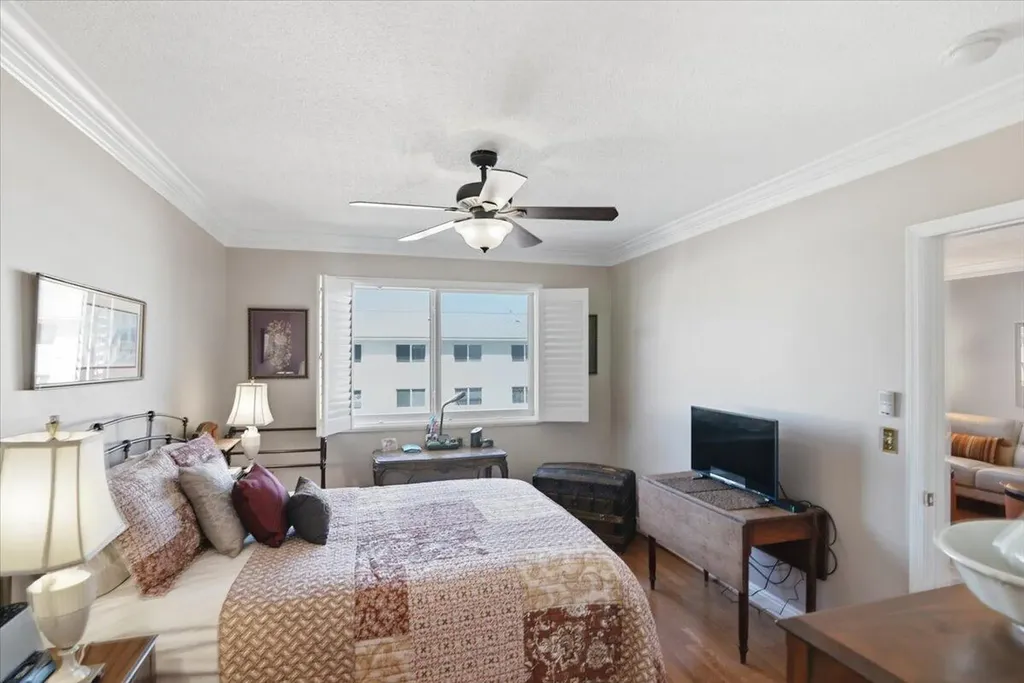 6261 NE 19th Avenue Fort Lauderdale FL 33308