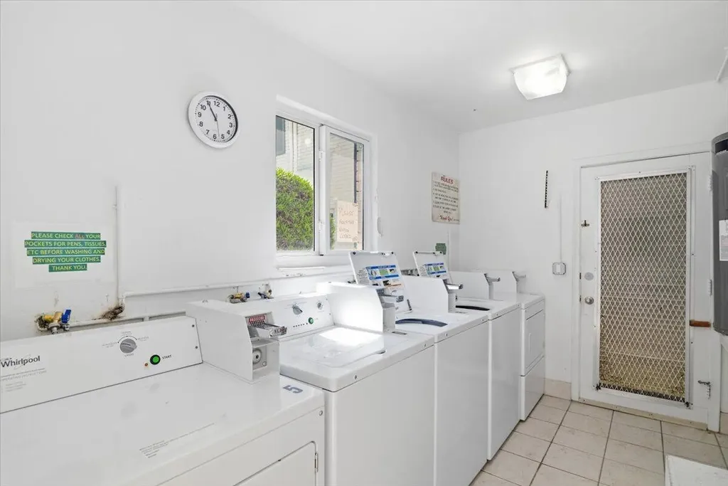 6261 NE 19th Avenue Fort Lauderdale FL 33308